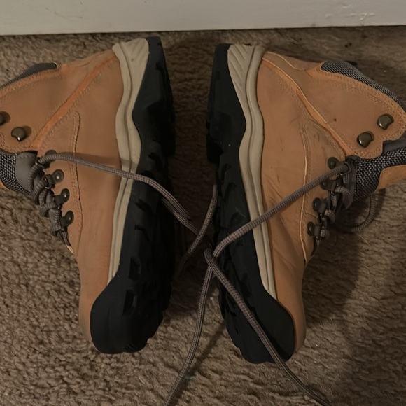 Outdoor performance - Picture 2 of 3